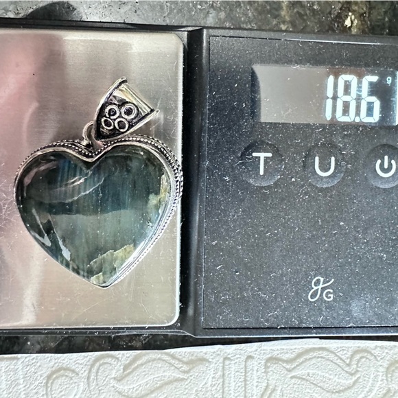 Lustrous Labradorite Heart Pendant Necklace with Iridescent Natural Stone 1904 G - Picture 3 of 13